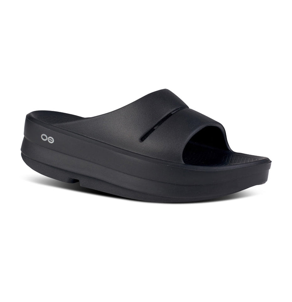 Oofos Women's Oomega Ooahh Sandal - Black 1110BLACK