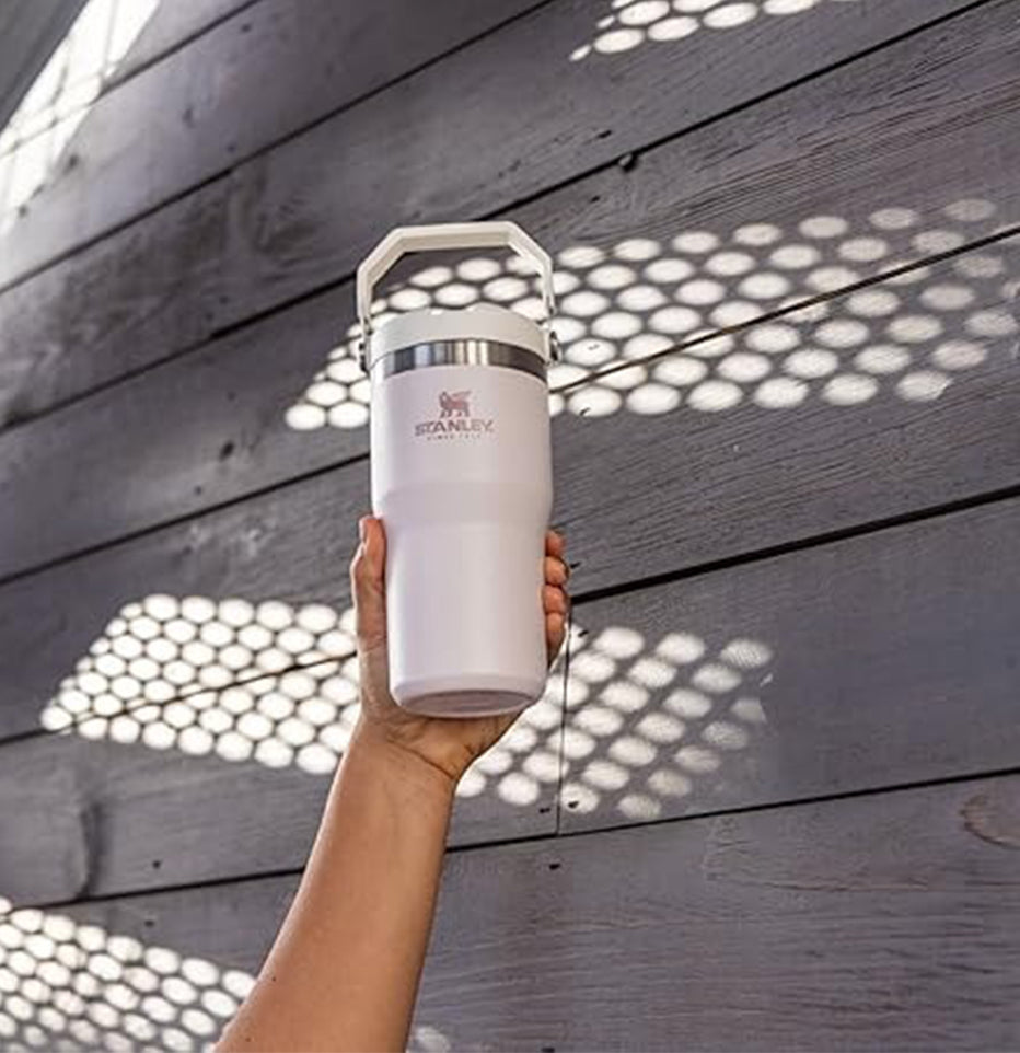Stanley The Iceflow™ Flip Straw Tumbler | 20 OZ - Rose Quartz 10-09994-128